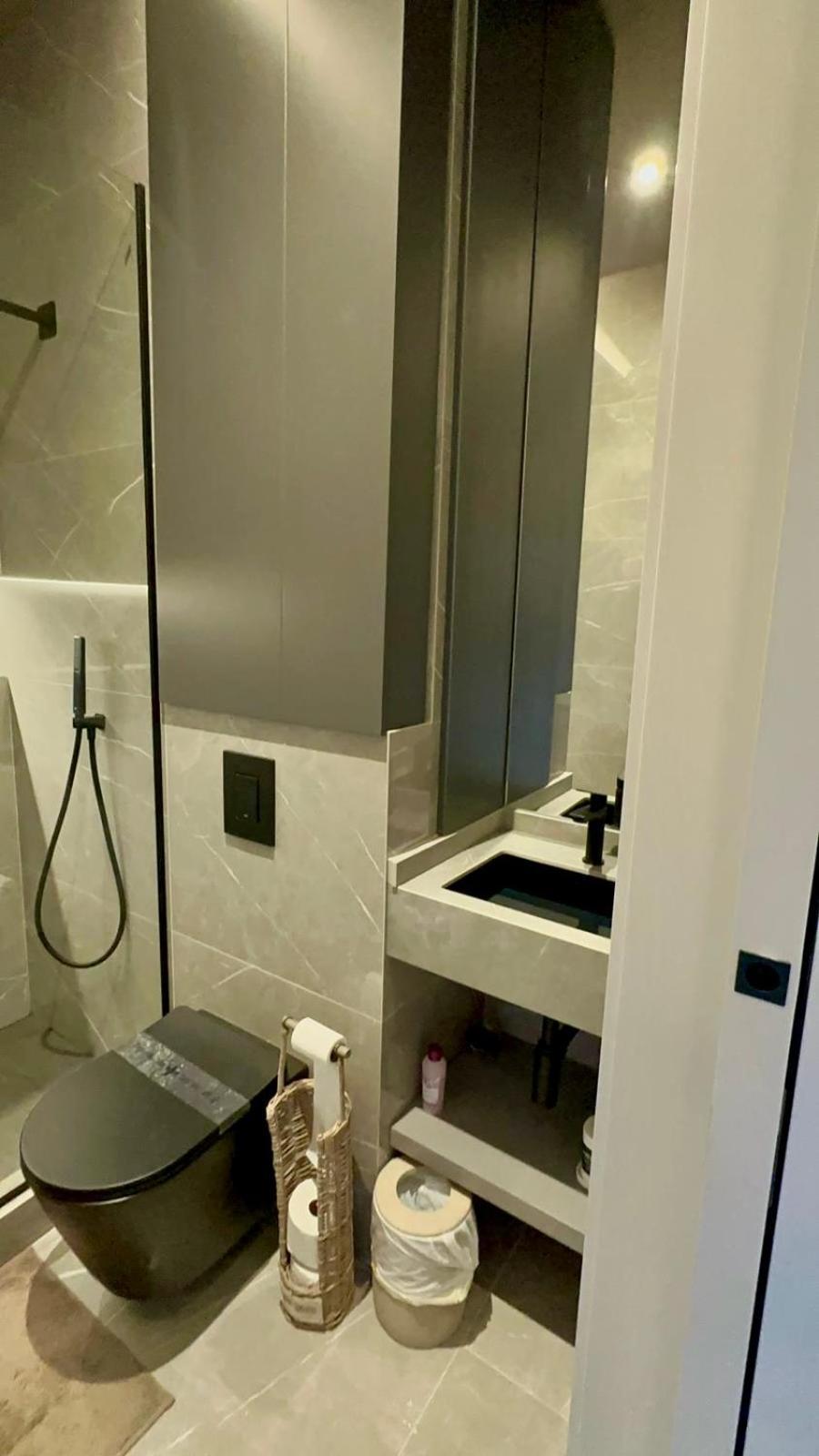 Apartamento ARTURO SORIA CON PISCINA y BAR Madrid Exterior foto